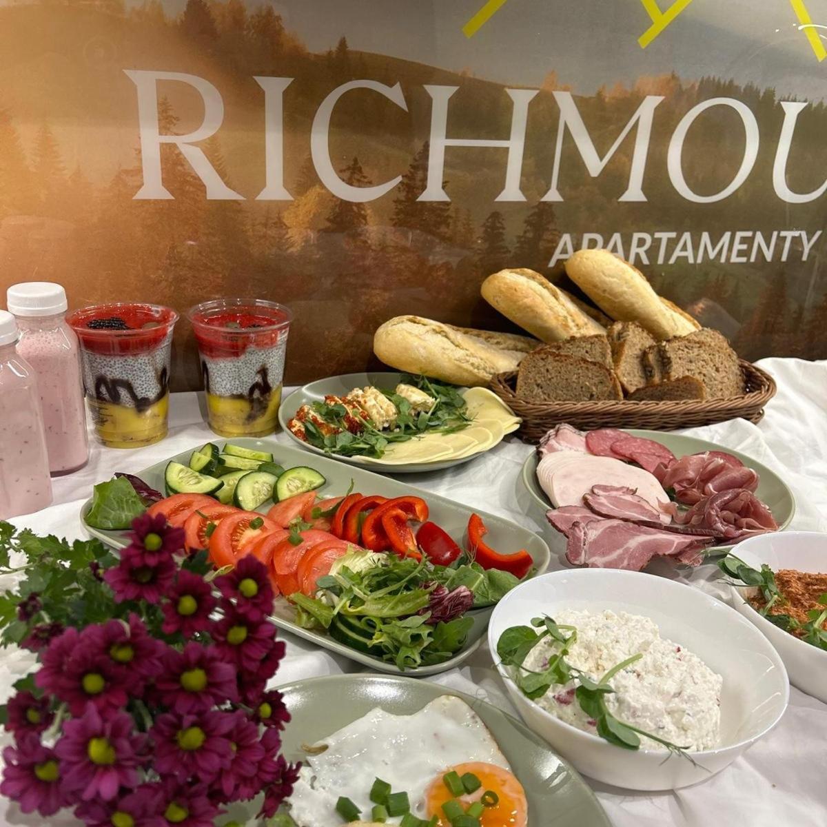 Richmount Apartmán *
