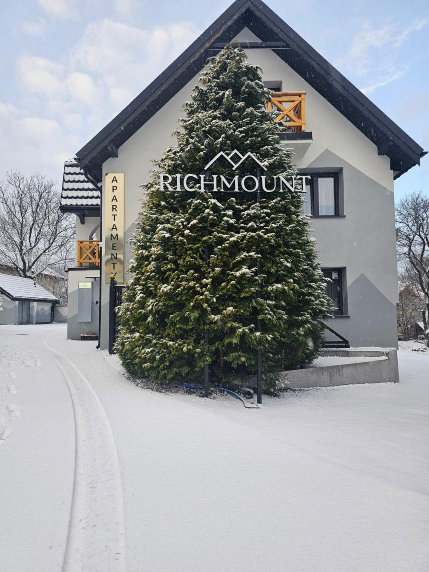 Richmount *