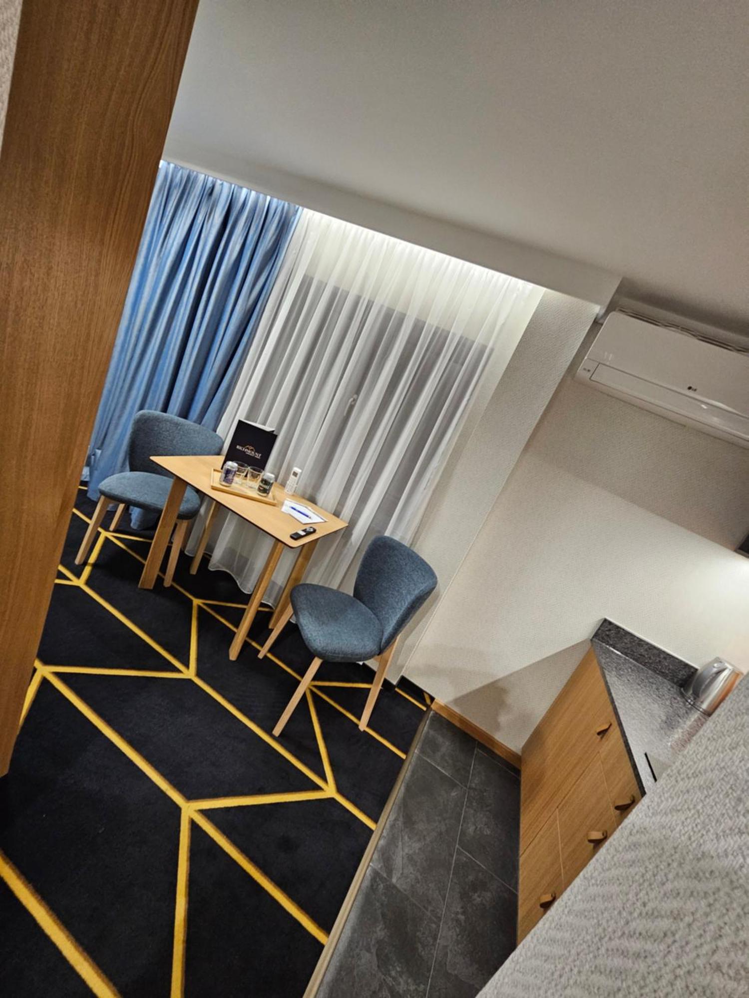 Richmount Apartmán *
